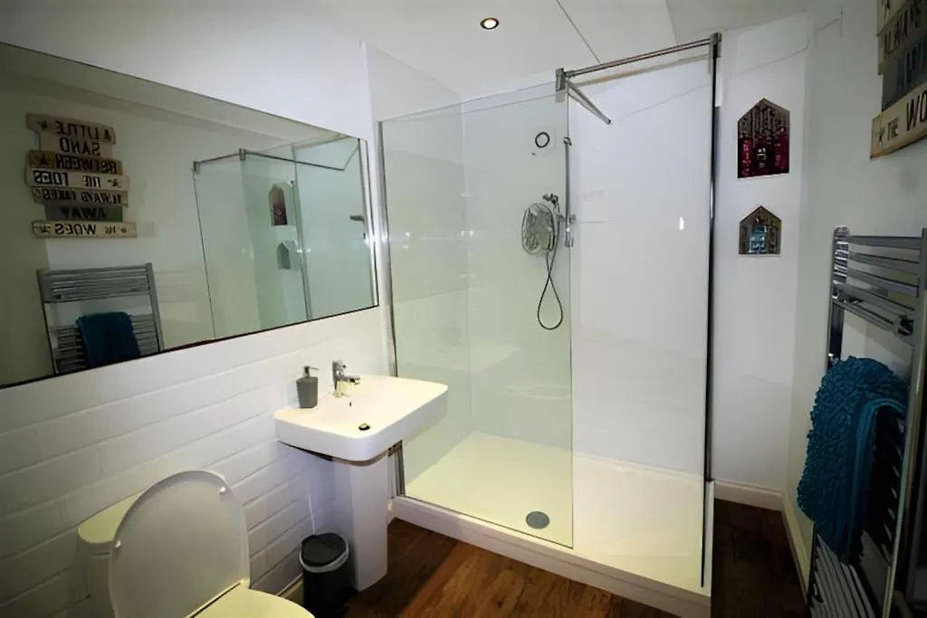 2 The Courtyard - Apartment For Business, Leisure Or Relocation Exeter